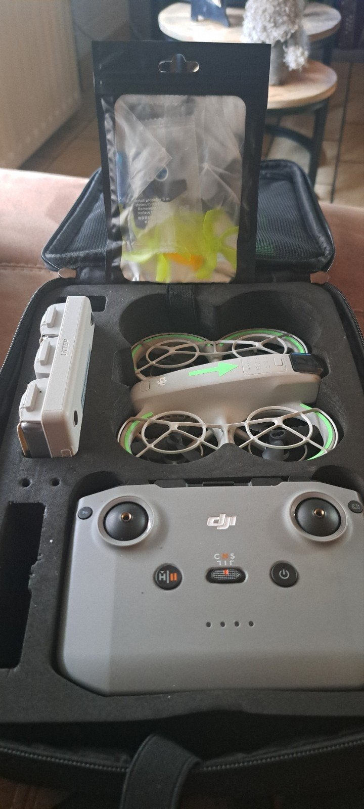 Dji neo, TV, Hi-fi & Vidéo, Drones, Enlèvement ou Envoi, DJI