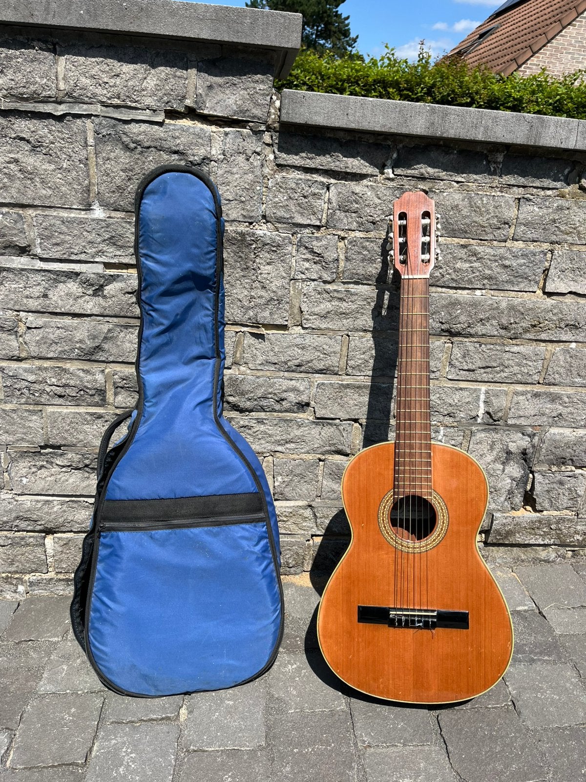 Guitare enfant, Ophalen, Zo goed als nieuw