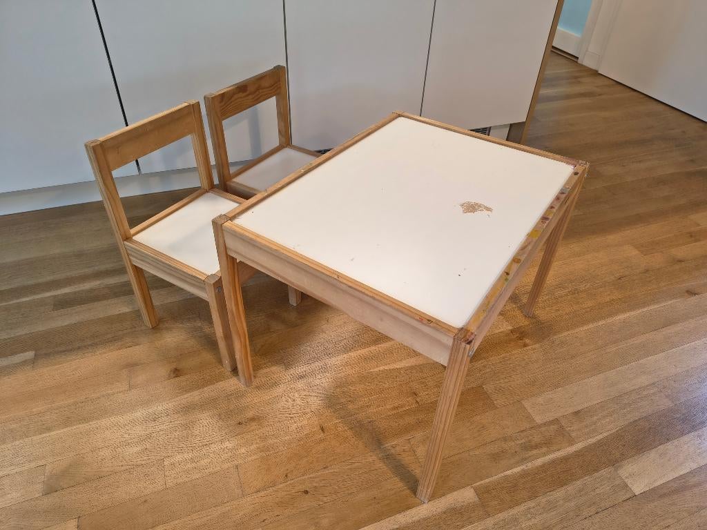 Kindertafeltje + 2 stoeltjes (Ikea), Ophalen, Gebruikt, Tafel(s) en Stoel(en)