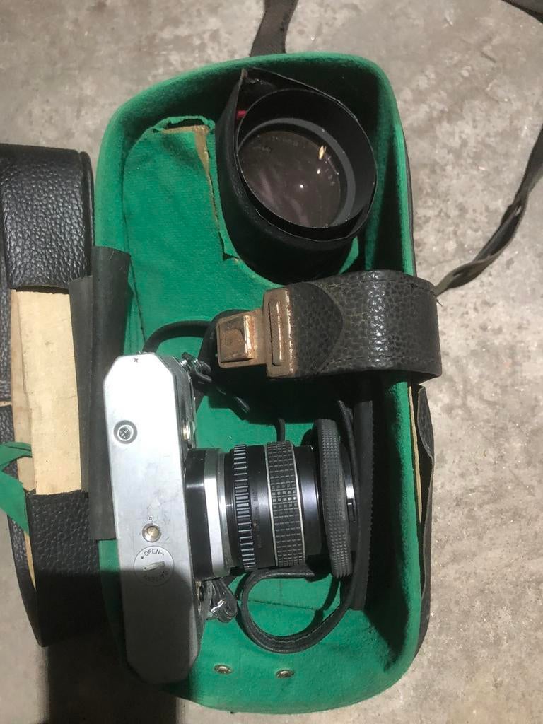 Camera, Enlèvement