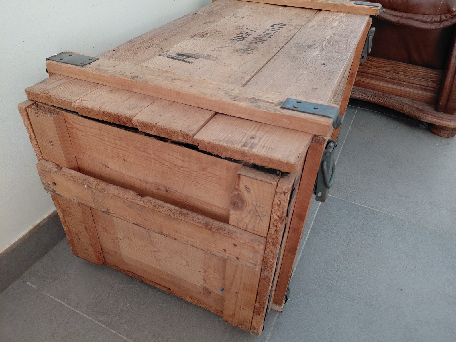 Unieke vintage houten legerkist, 2 stuks, Huis en Inrichting, Ophalen, 50 tot 100 cm, 50 tot 75 cm, 5 – 50