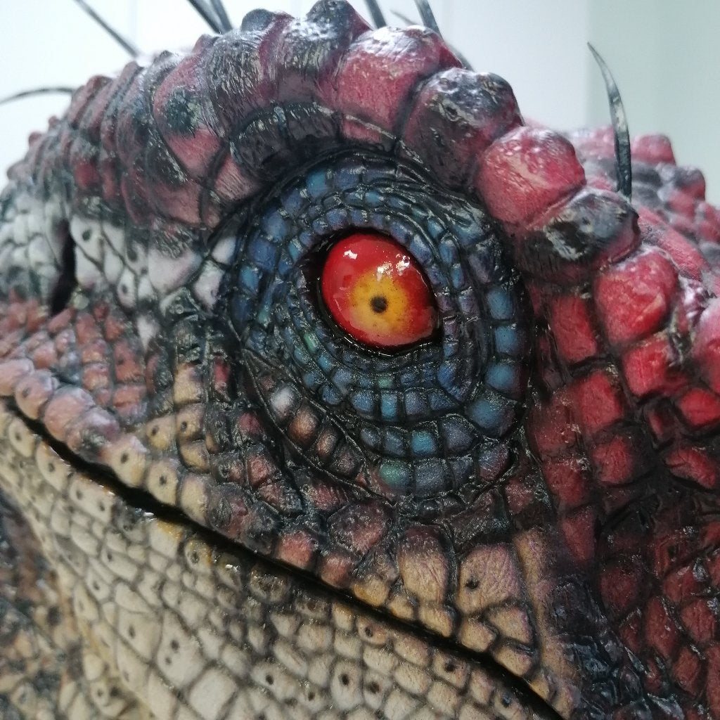 Jurassic Park 3 1/2 male velociraptor bust no sideshow, Ophalen of Verzenden, Zo goed als nieuw, Film, Beeldje, Replica of Model