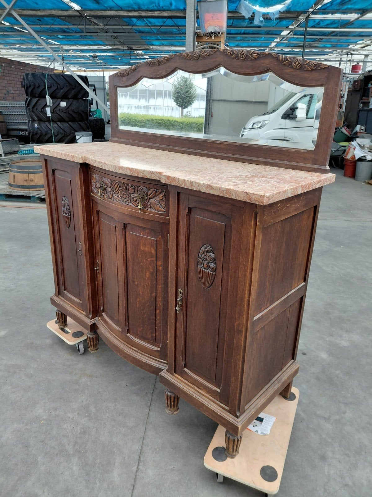 Antiek houten dressoir met marmeren blad, spiegel & houtsnij, Ophalen of Verzenden