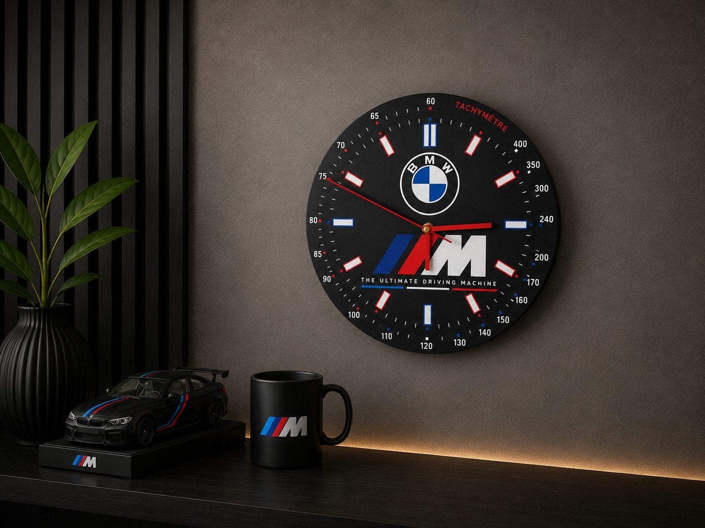 Zeer unieke BMW klok met sfeervolle verlichting., Ophalen of Verzenden, Nieuw, Overige typen
