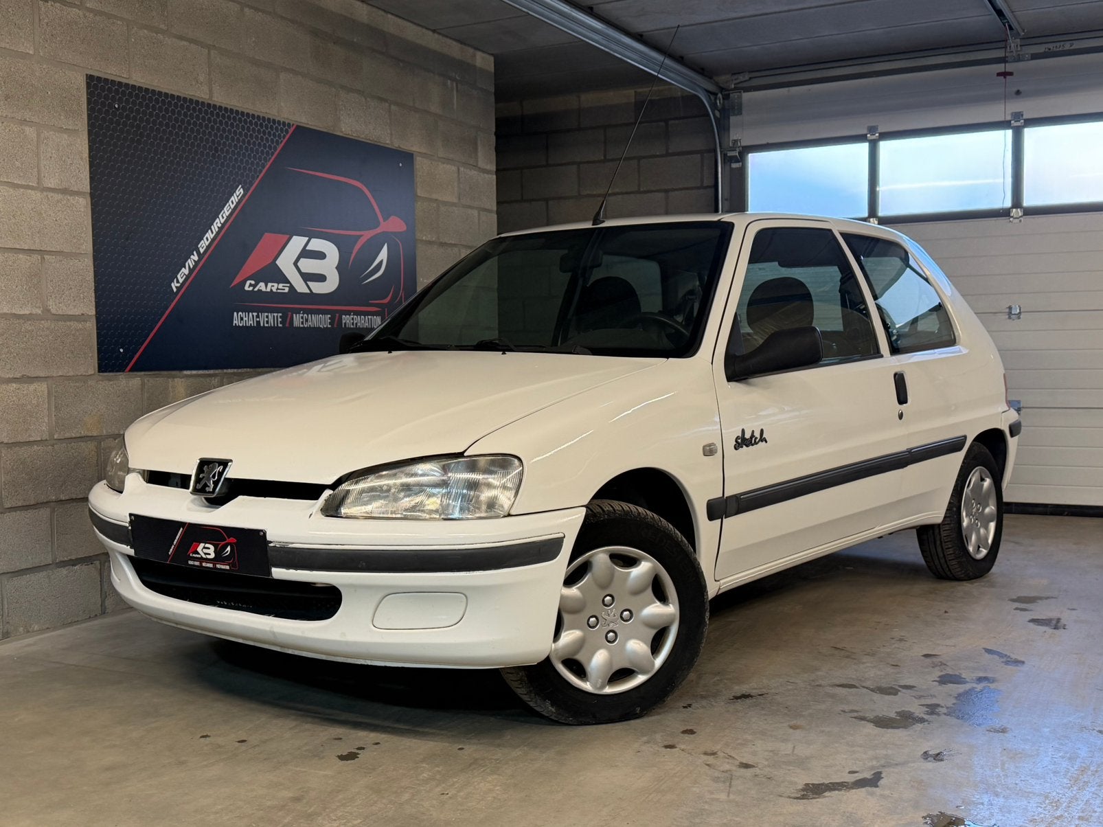Peugeot 106 • 2003 • 125.000 Kms • 1.1 Benzine, Auto's, Voorwielaandrijving, Stof, Zwart, 4 cilinders