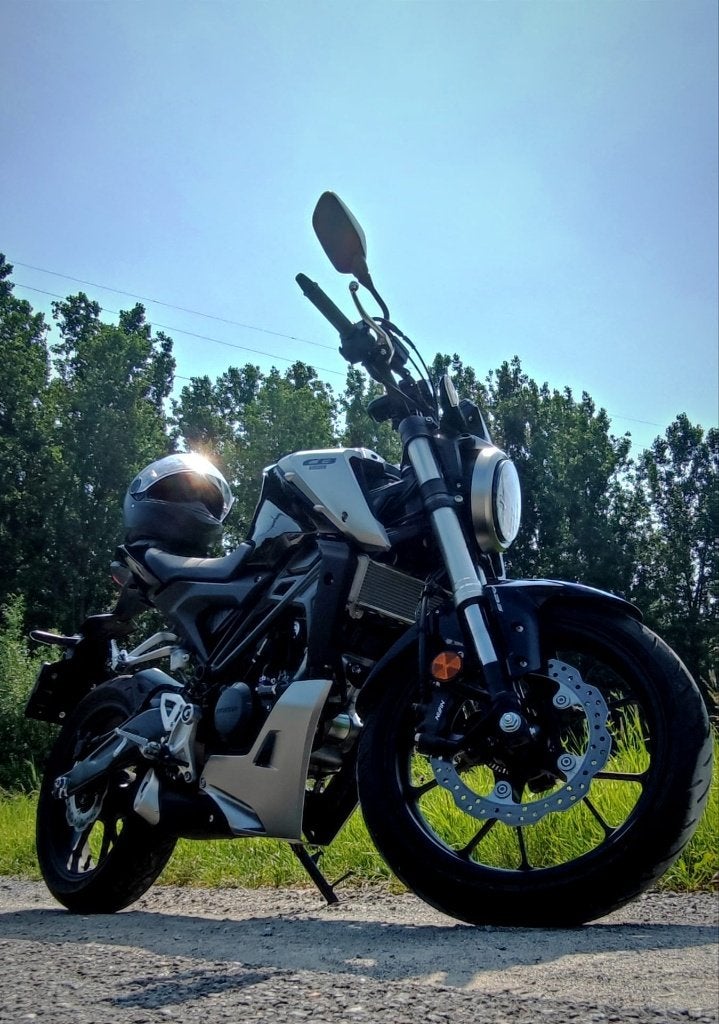 À vendre : Honda CB125R (Black), Motos, Motos | Honda, Occasion, Permis Moto A1 minimum, Particulier, Éclairage LED