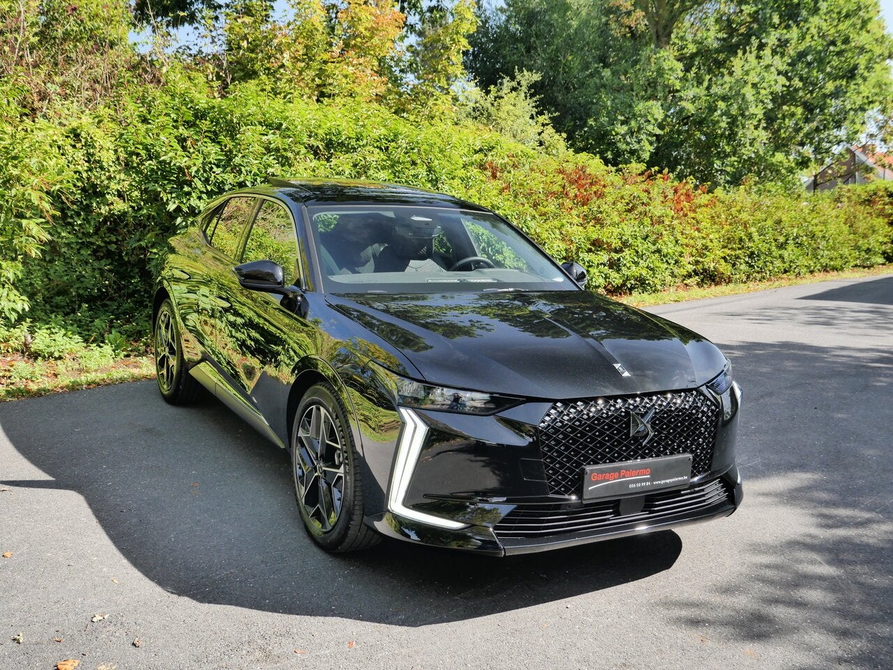 DS Automobiles DS4 PALLAS HYBRID OPEN+PANO DAK +ELKTR ZETELS, Auto's, 0 min, Euro 6, Zwart, Bedrijf