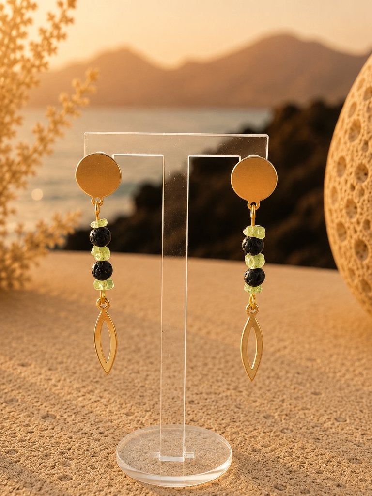 Lanzarote Verde Fuego — bouclesen olivine et pierre de lave, Enlèvement ou Envoi, Neuf, Or, Puces ou Clous