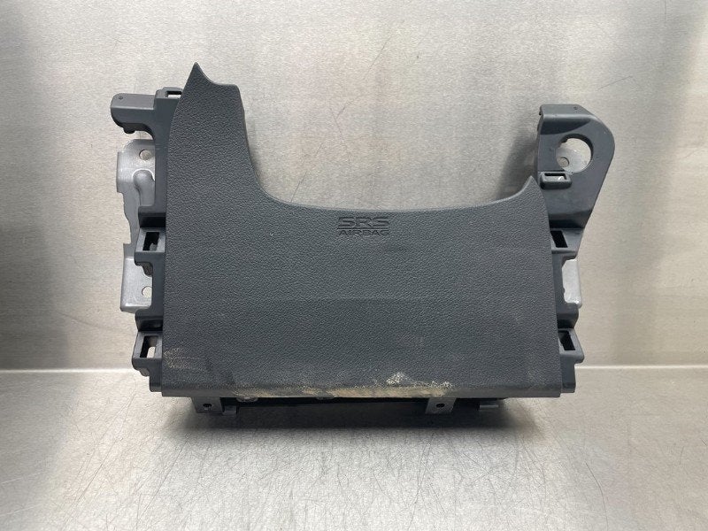 AIRBAG KNIE Mitsubishi Outlander (GF / GG) (01-2012/12-2022), Gebruikt, Mitsubishi
