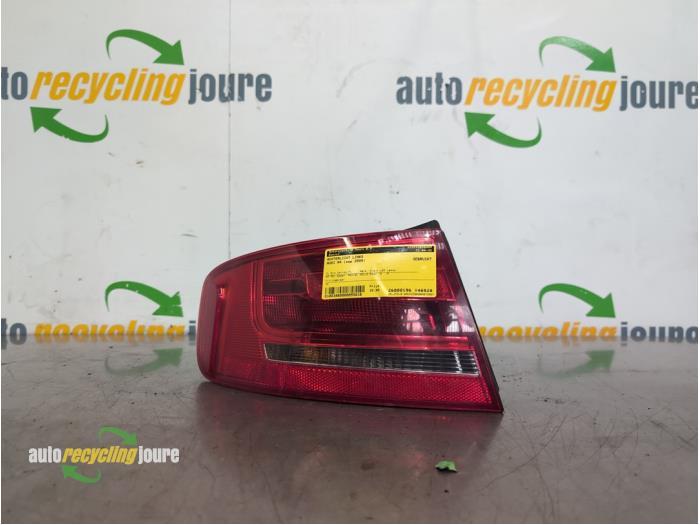 Feu arrière gauche d'un Audi A4, -, -, 3 mois de garantie, Audi