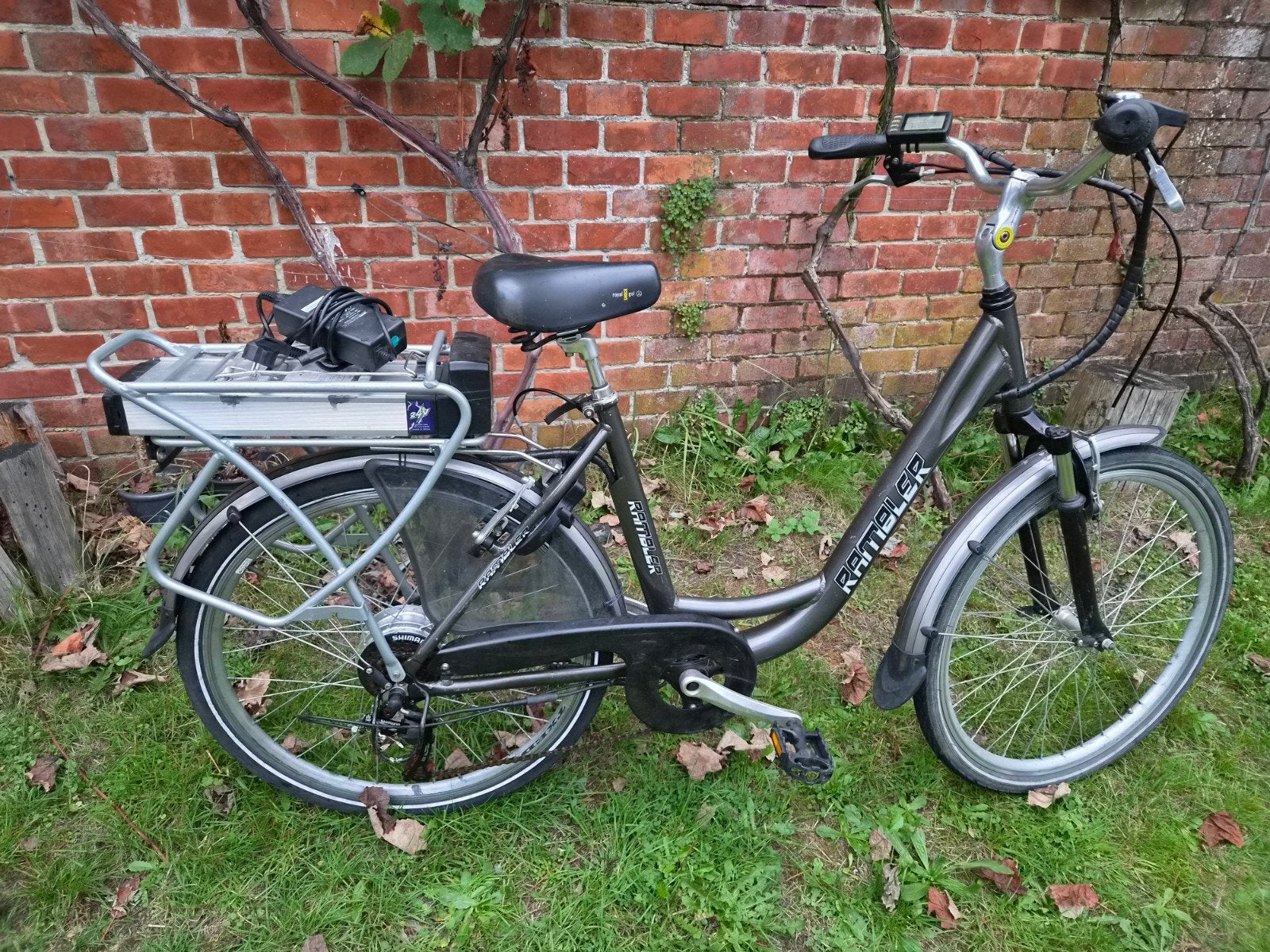 vélo électrique en bon état 7 vitesses 28 pouces en aluminiu, Vélos & Vélomoteurs, Enlèvement ou Envoi