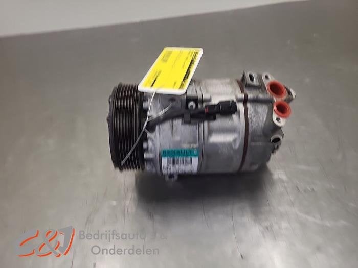 Pompe clim d'un Renault Trafic, Autos : Pièces & Accessoires, Autres pièces automobiles, Renault, Utilisé, 3 mois de garantie