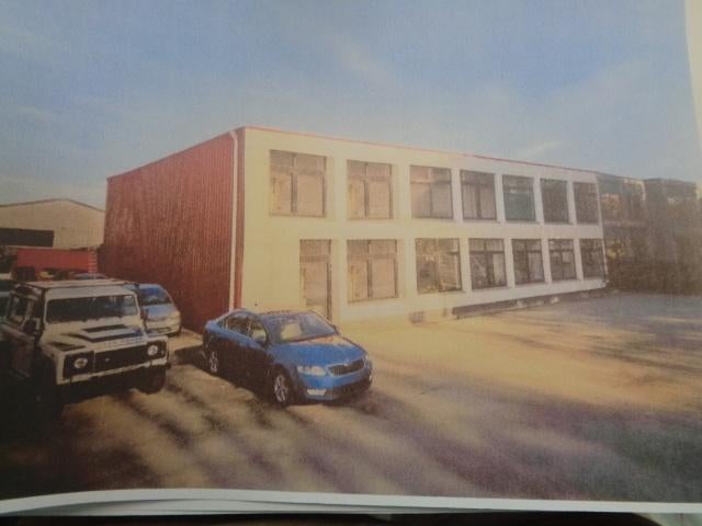 ALOUER ATELIER+BUREAUX 625MC +PARKING 10VOITURES, Immo, Garages & Places de parking, Province du Brabant wallon