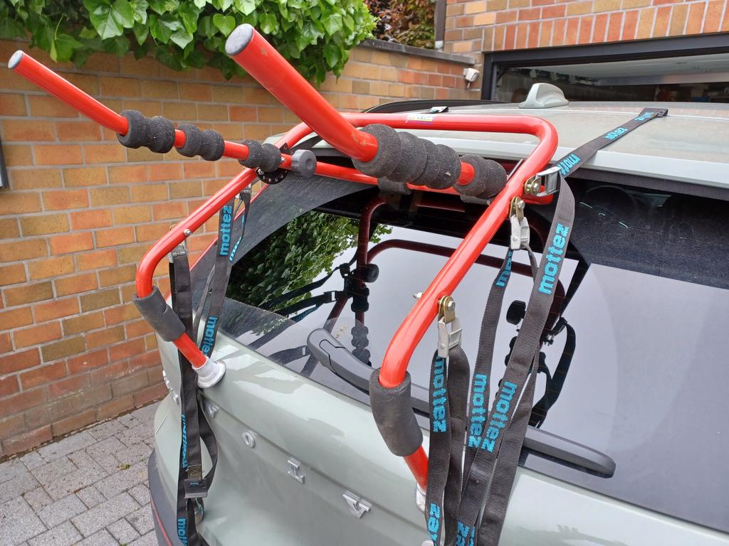 Porte-vélos Mottez, standard, rouge, Enlèvement, 2 vélos, Comme neuf, Porte-hayon
