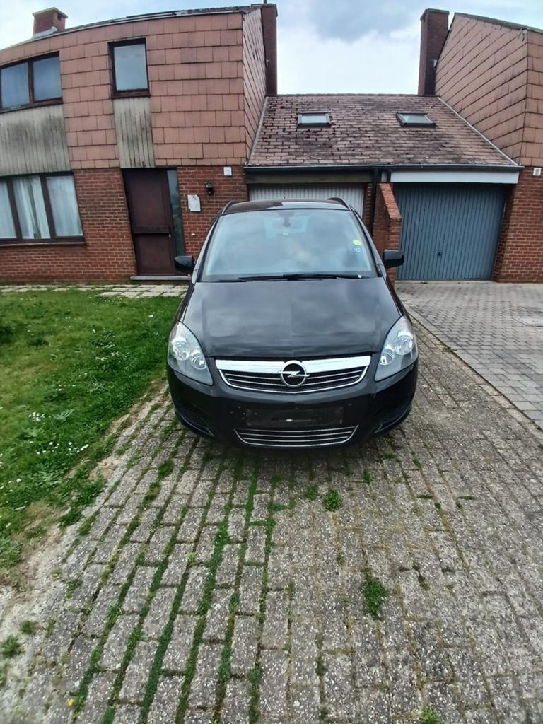 Opel Zafira 2011 Diesel – 7 plaatsen, Auto's, Euro 5, 5 deurs, Particulier, Te koop