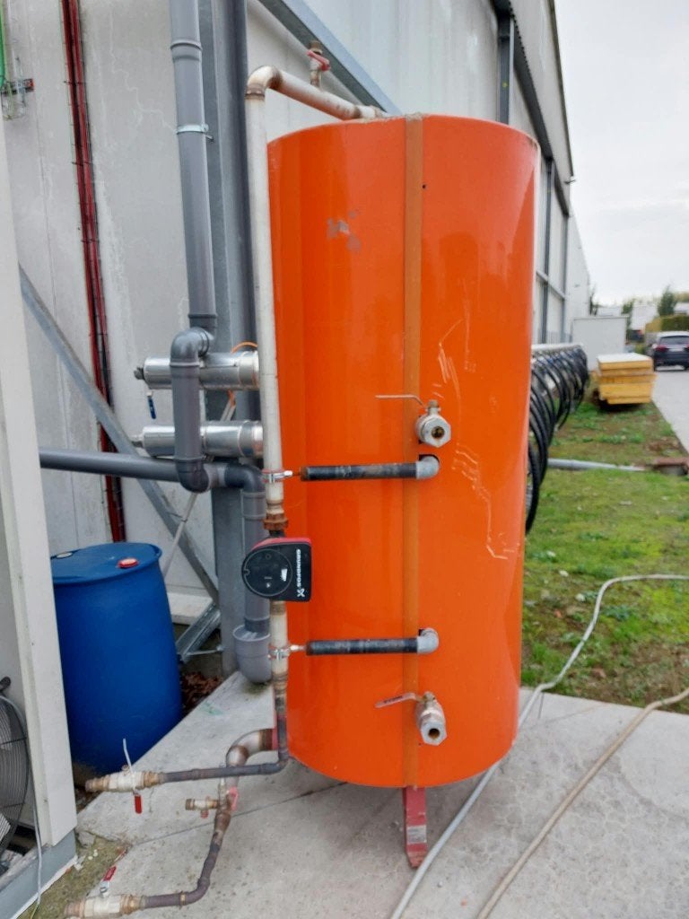 Werkende verwarmingsinstallatie met buffervat,Grundfos-pomp, Ophalen, Gebruikt