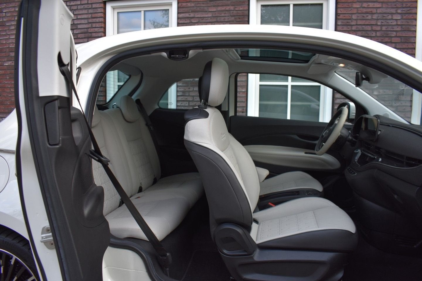 Fiat 500e 42KWh La Prima 3+1 /95% SOH/ Panoramadak/Leer/Acti, Autos, Achat, Entreprise, Automatique, Blanc