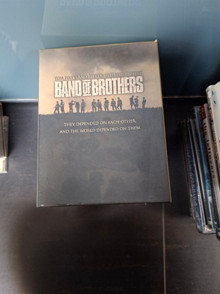 dvd - band of brothers - complete reeks - 5 disc - doos 4, Cd's en Dvd's, Engels, Vanaf 16 jaar, Nederlands, Overige genres