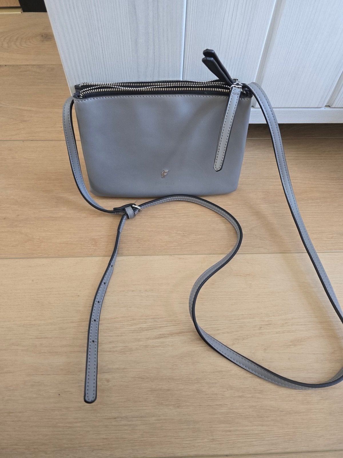 Fiorelli handtas, Enlèvement, Sac à main