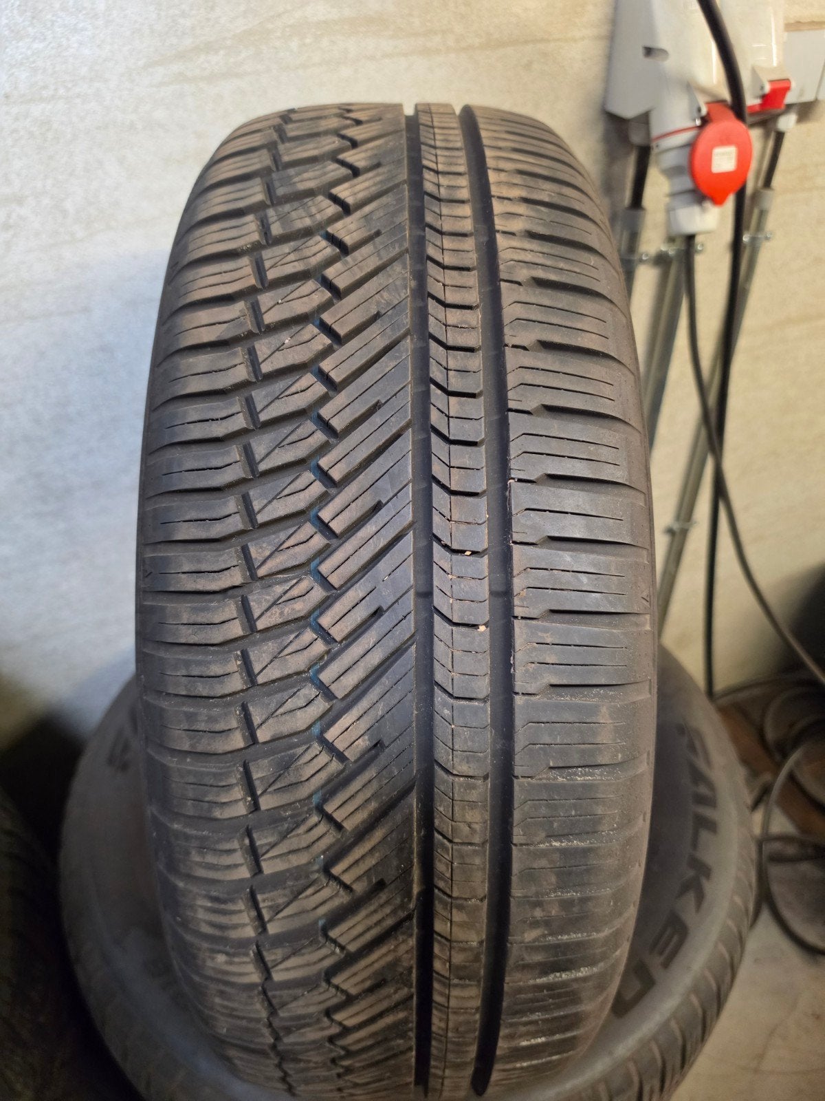 235/55r18 falken 45€ per stuk met montage en balanceren, Ophalen of Verzenden