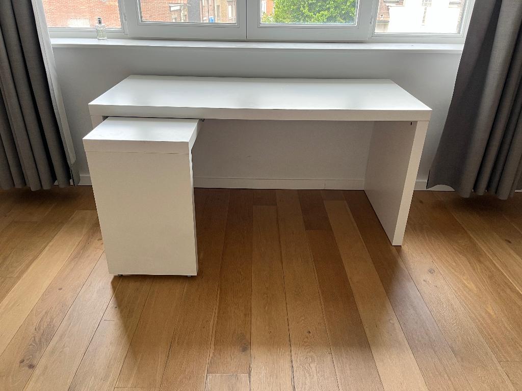 Bureau, Huis en Inrichting, Bureaus, Ophalen, 150 cm, 65 cm, Zo goed als nieuw
