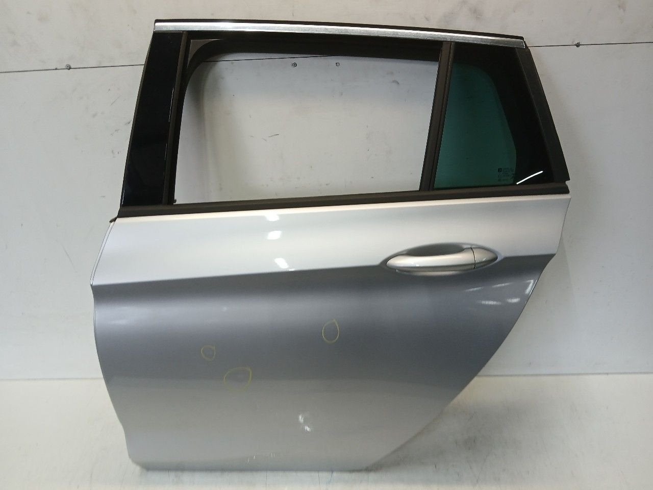 Portier links achter Opel Astra, Onderdelen@venauto.nl, Van der Ven Autorecycling B.V., Gebruikt, Ettenseweg 76, 4706 PB Roosendaal, The Netherlands