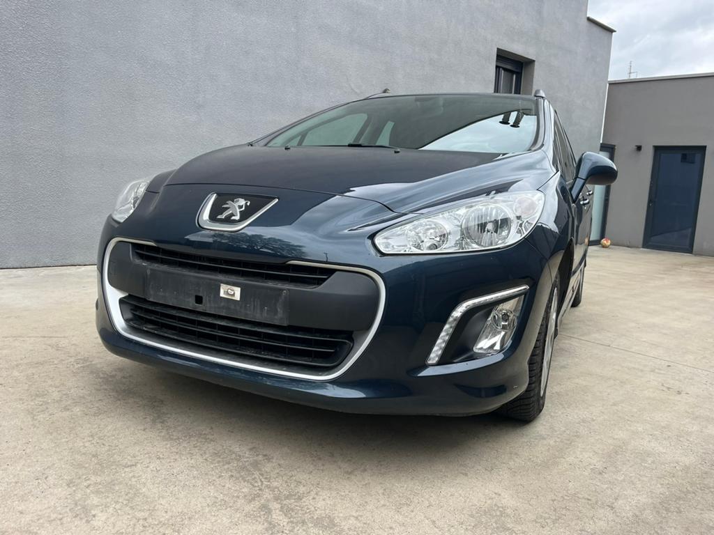 Peugeot 308 SW (04/2013) – 235.000 km – 1e eigenaar, Auto's, Stof, Zwart, 4 cilinders, Cruise Control