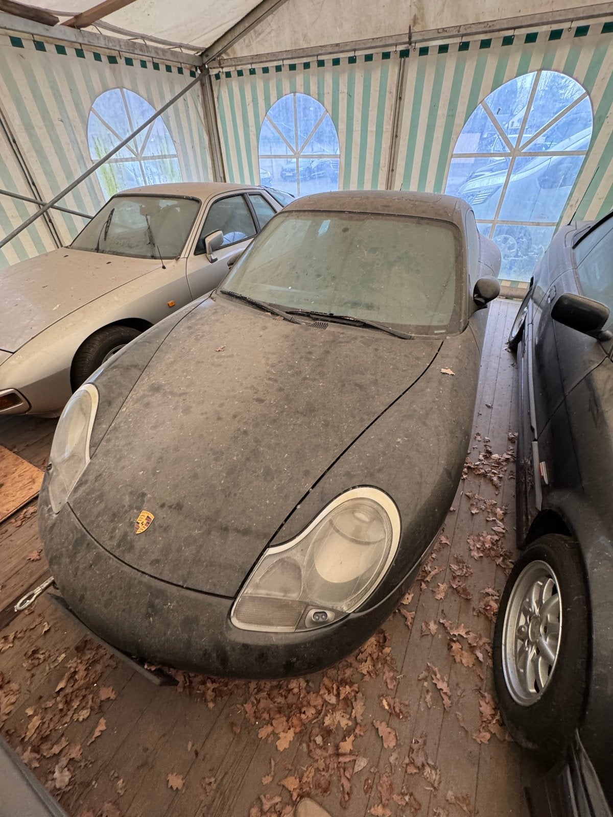 Porsche 911 Carrera (996) – 1999 – Manueel – Projectwagen, Achterwielaandrijving, Zwart, Zwart, Leder