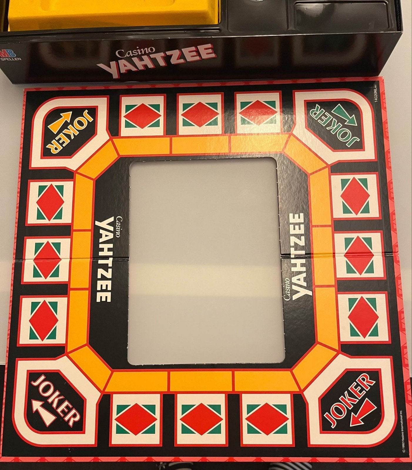 Casino Yahtzee MB Games 1992, jeu de dés vintage, Hobby & Loisirs créatifs, Trois ou quatre joueurs, Enlèvement ou Envoi, Utilisé