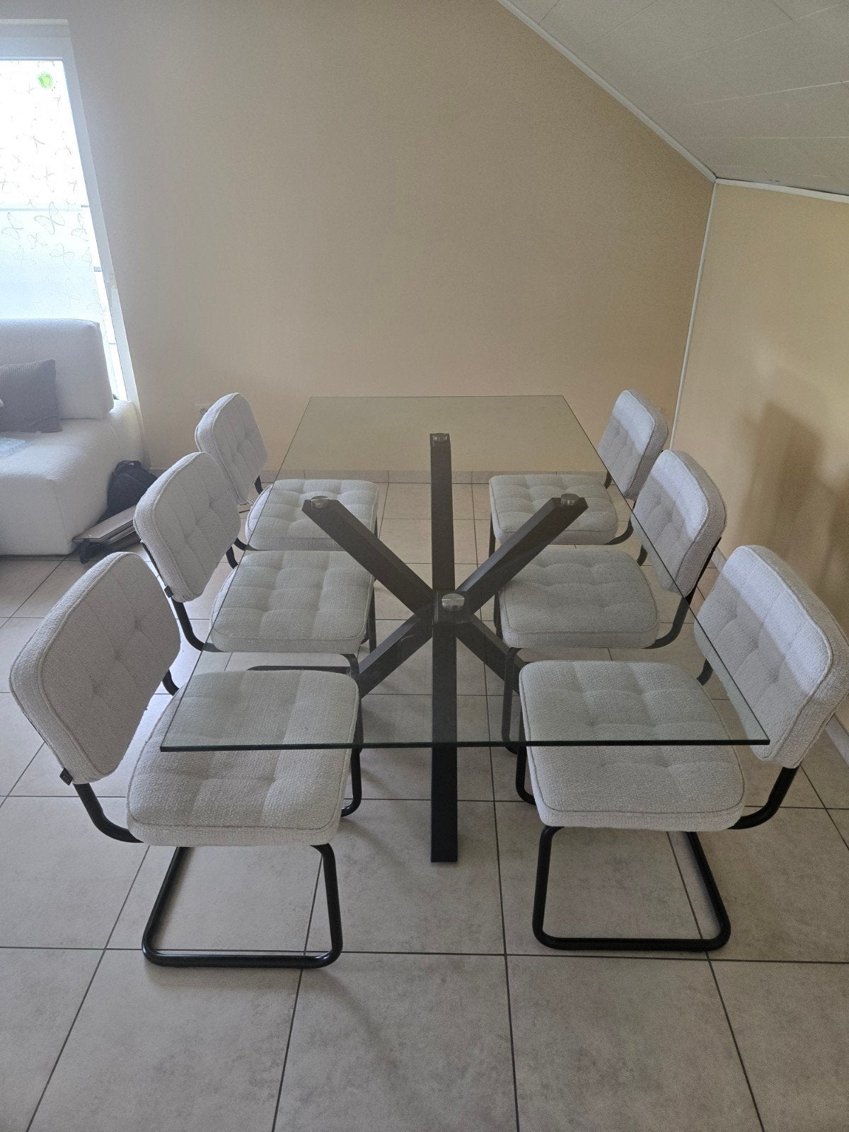 Glazen tafel met 6 stoelen, Ophalen