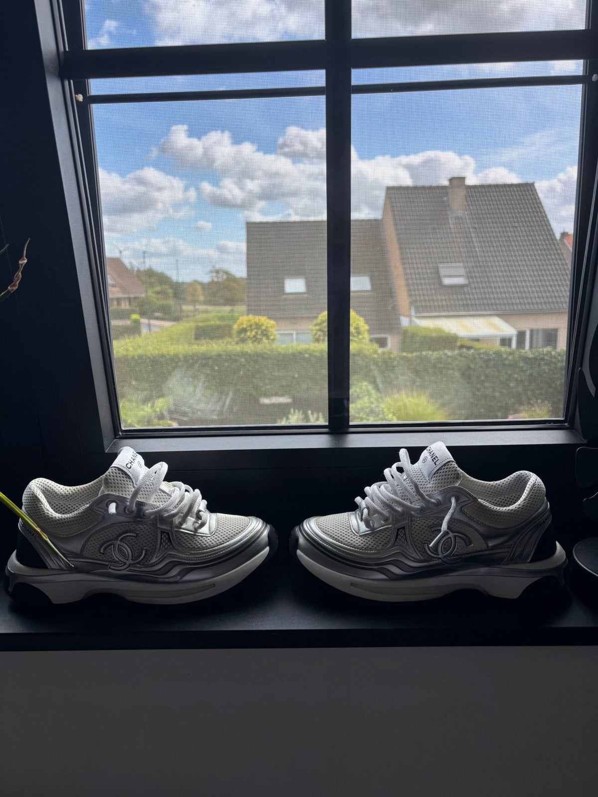 Chaussures de course Chanel, Enlèvement ou Envoi, Comme neuf, Blanc, Baskets