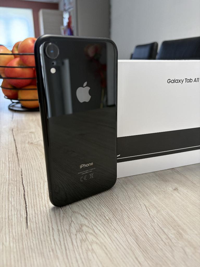 Iphone XR black 64GB avec chargeur et cover (89% batterie), Télécoms, Téléphonie mobile | Apple iPhone, 89 %, IPhone XR, Comme neuf