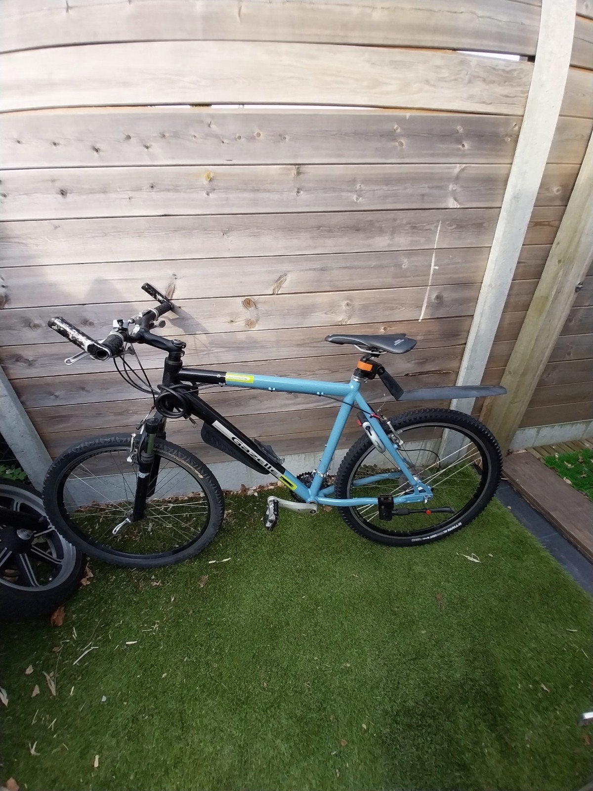 Vélo de montagne, pneu arrière neuf, Enlèvement, Utilisé, 10 à 15 vitesses, 26 pouces