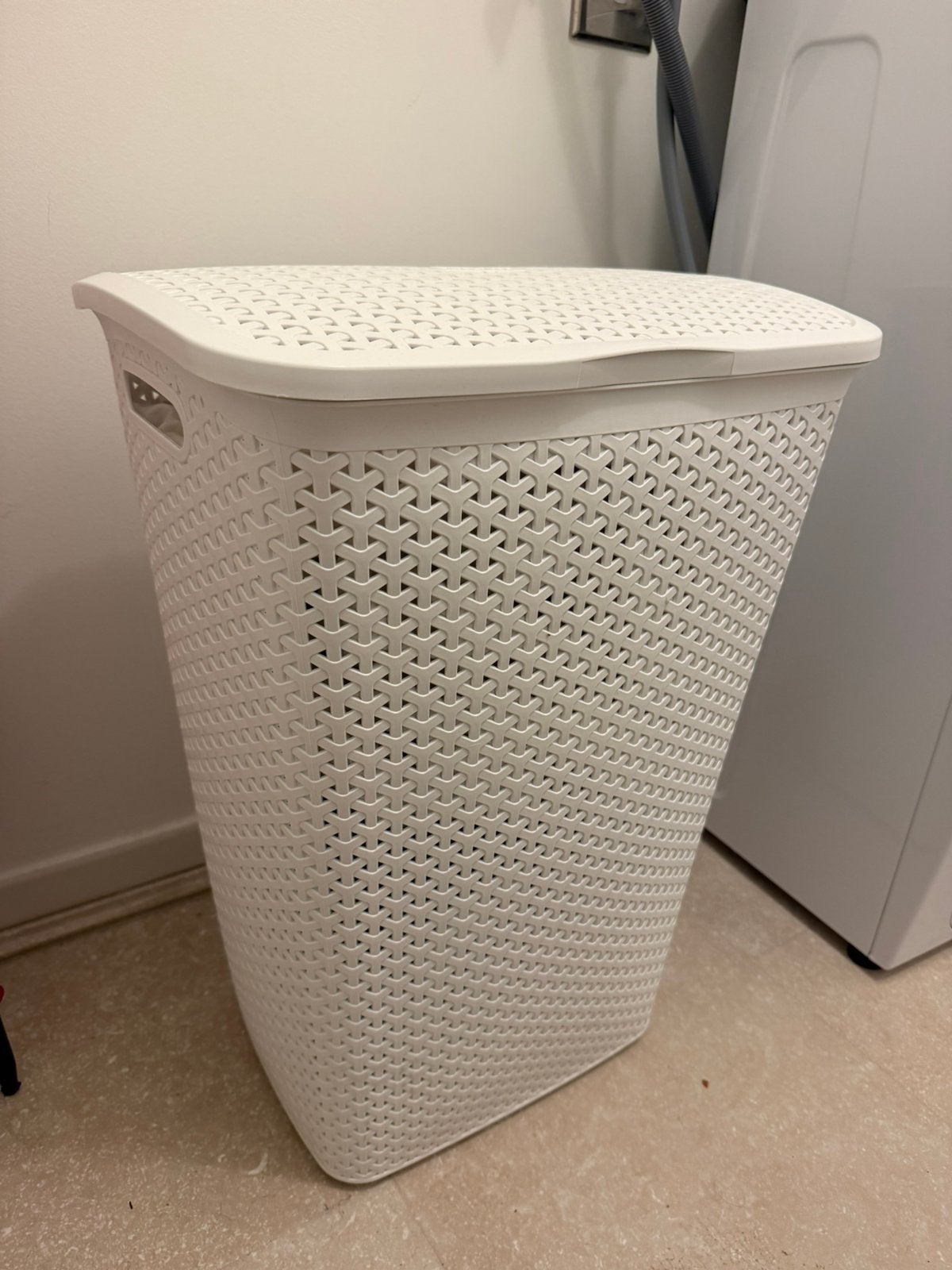 Witte wasmand, Huis en Inrichting, Badkamer | Badtextiel en Accessoires, Ophalen, Zo goed als nieuw, Wit