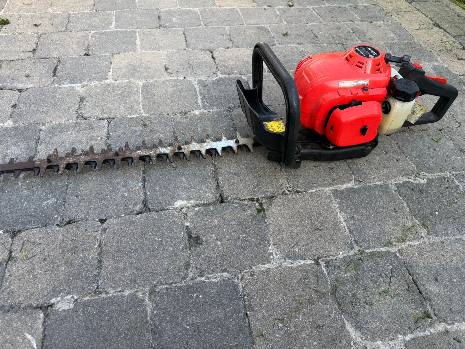 Taille haie thermique 26cc, Jardin & Terrasse, Enlèvement, Utilisé, Essence