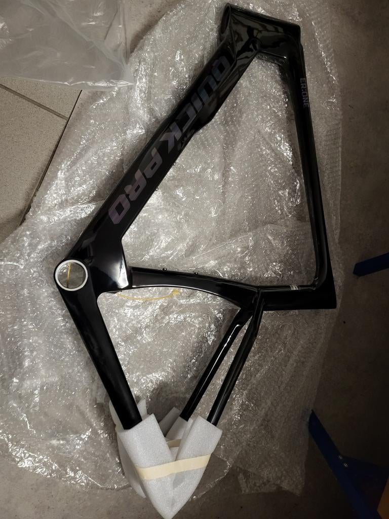 Quick pro er:one frame. Splinternieuw, Ophalen, Carbon