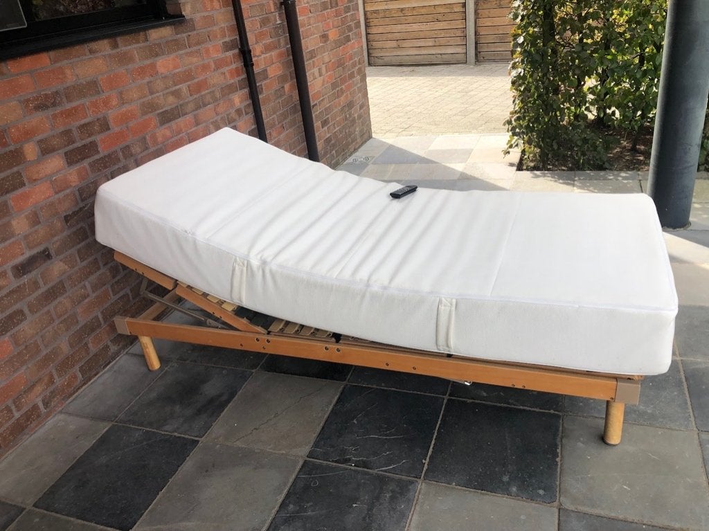Bed met elektrische lattenbodem, Ophalen, Verstelbaar, 90 cm, Eenpersoons