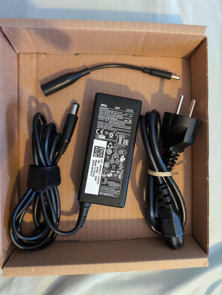 Power adapter / Voedingsadapter Dell Nieuw, Computers en Software, Laptop-opladers, Ophalen of Verzenden, Nieuw, Dell