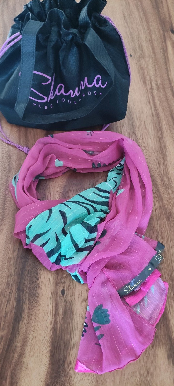 Foulard Shanna Neuf, Vêtements | Femmes, Shanna, Enlèvement ou Envoi, Neuf, Écharpe