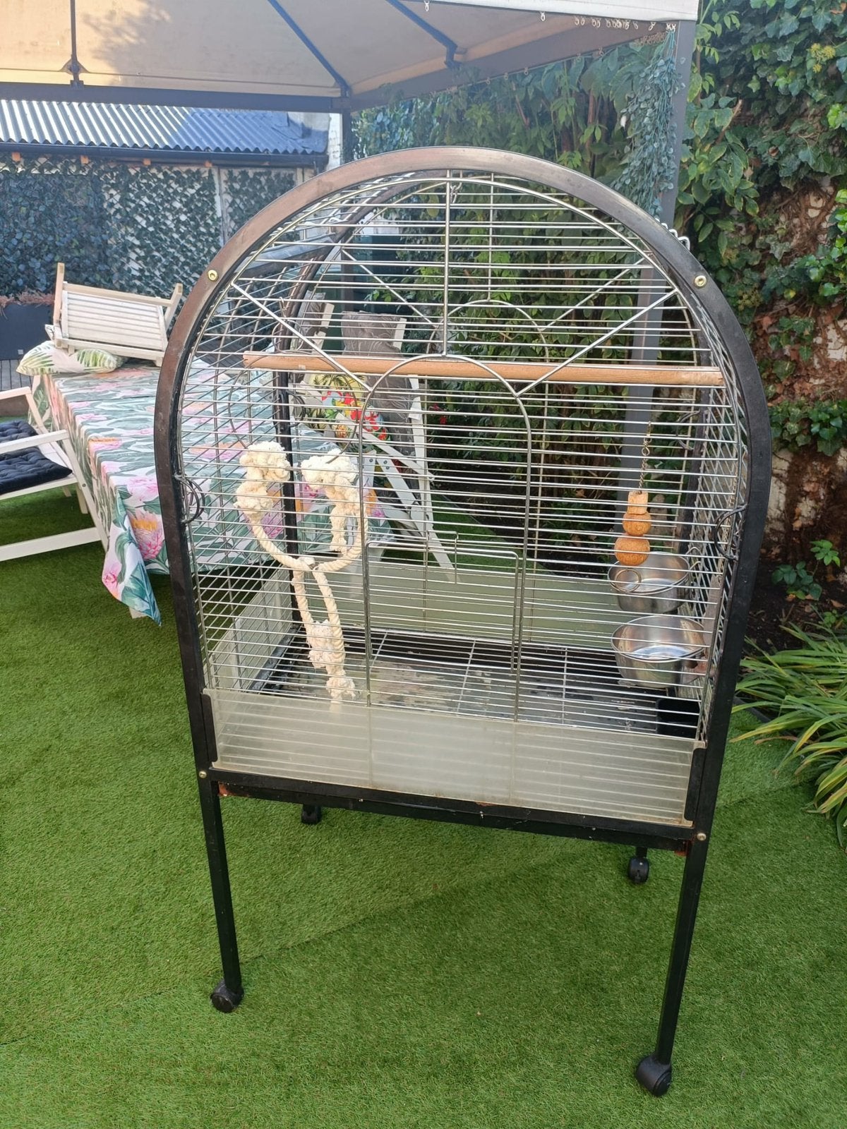 Papegaai - Vogel kooi in goede staat, Dieren en Toebehoren, Ophalen, Zo goed als nieuw, Aluminium, Vogelkooi
