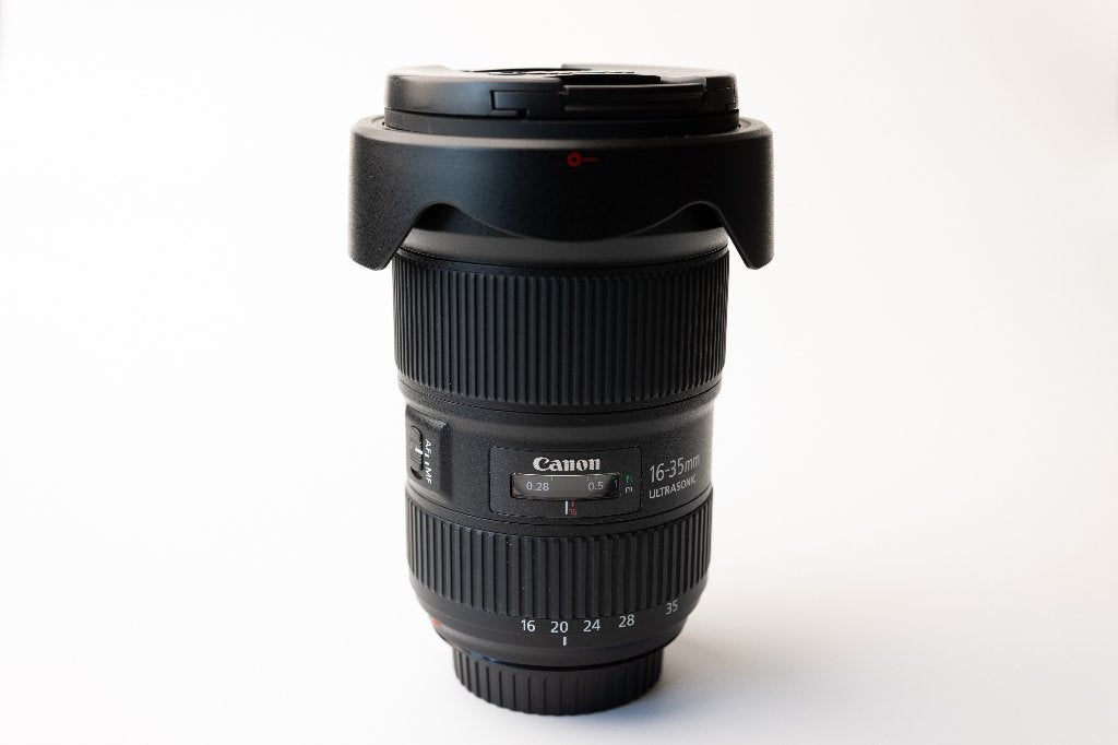 Canon EF 16-35mm f/2.8L III USM, Ophalen, Canon, Zo goed als nieuw, 16 mm