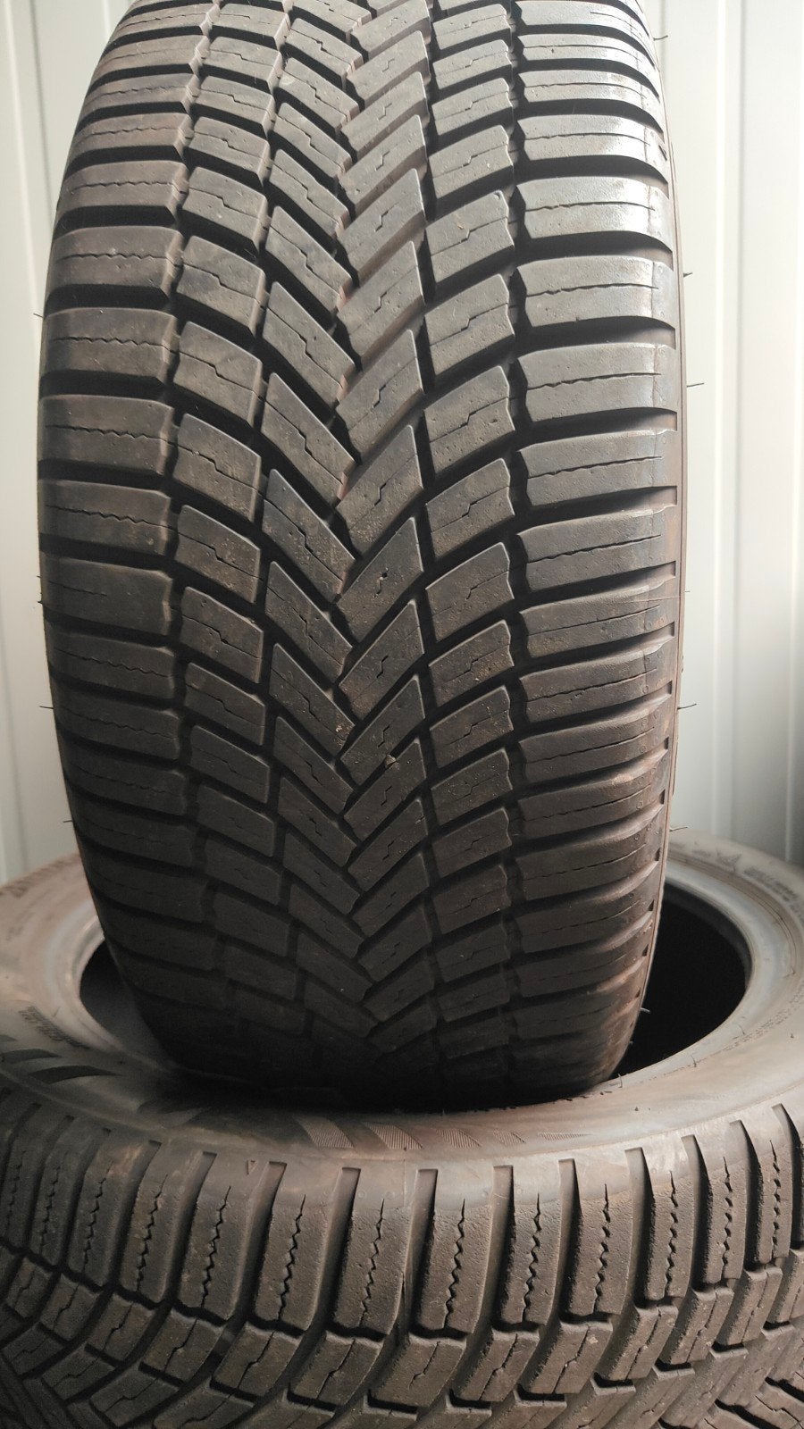215/45r16 Bridgestone 40€ chacun avec montage et équilibrage, Enlèvement