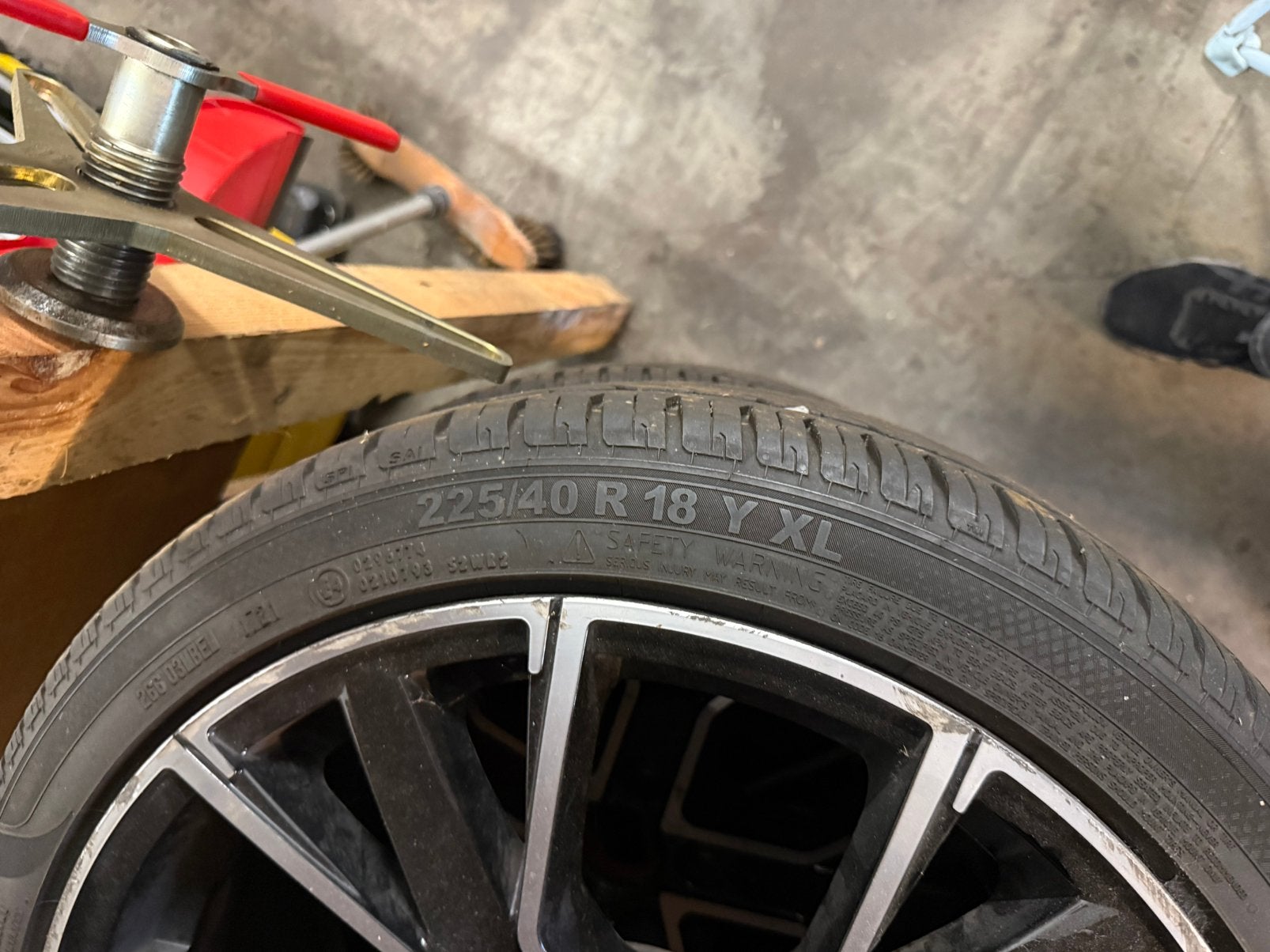 4 Pneus a vendre 18”, Enlèvement, Pneu(s)