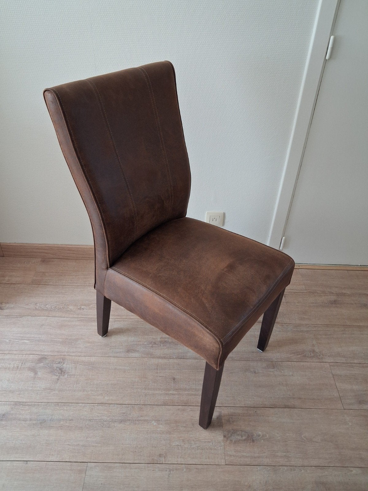 4 Stoelen te koop in vintage lederlook donkerbruin, Ophalen