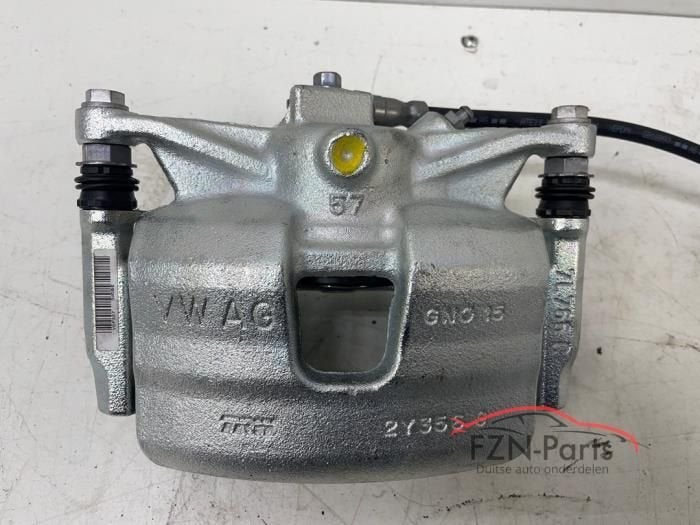 VW Golf 8 Remklauw Links voor, Ophalen of Verzenden, Gebruikt