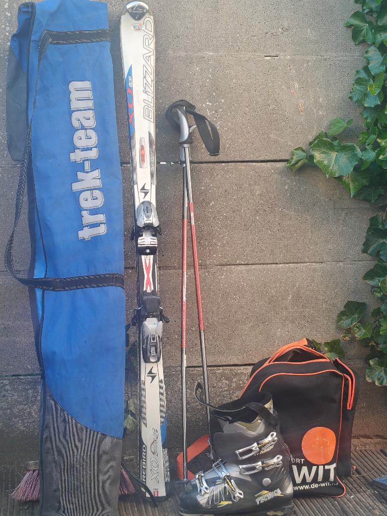 Ski en laarzen, 140 tot 160 cm, Zo goed als nieuw, Ophalen, Overige merken