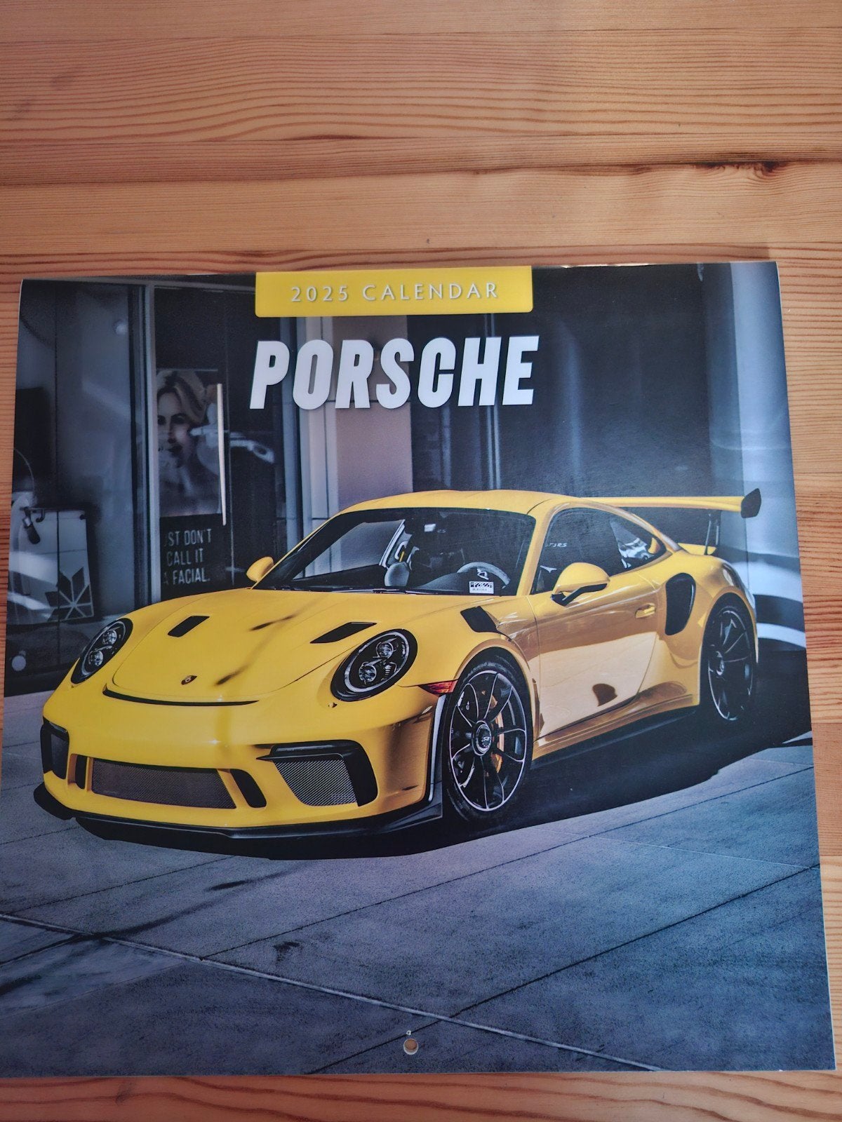 Porsche kalender 2025, Diversen, Kalenders, Verzenden, Maandkalender, Gebruikt