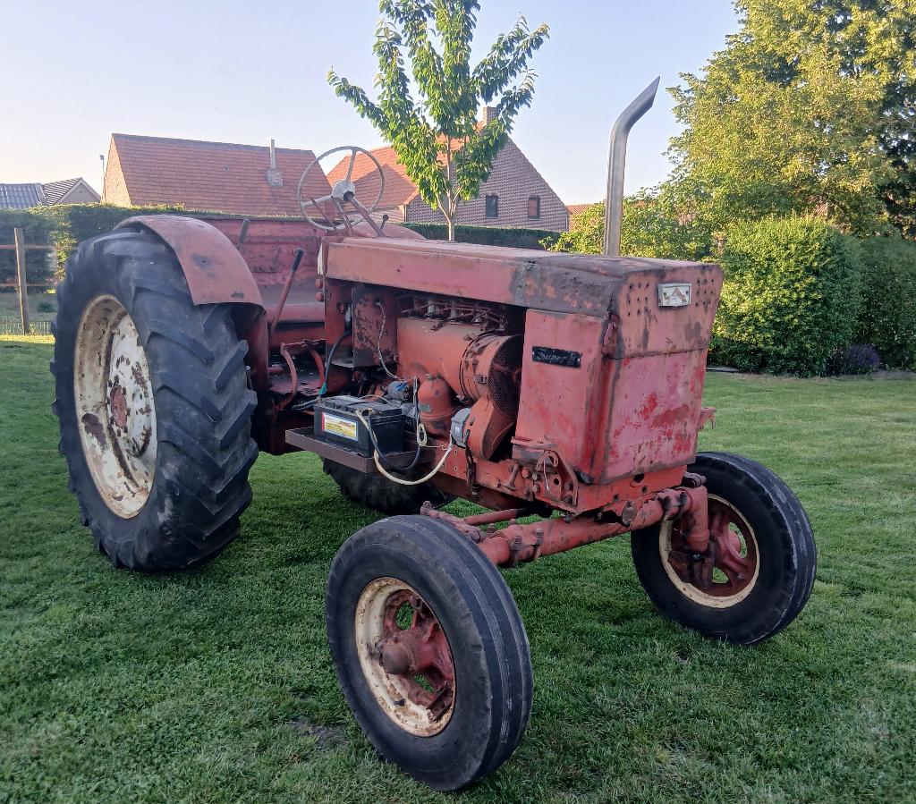 tractor Belarus T40, Gebruikt, 2500 tot 5000, Tot 80 Pk, Ophalen