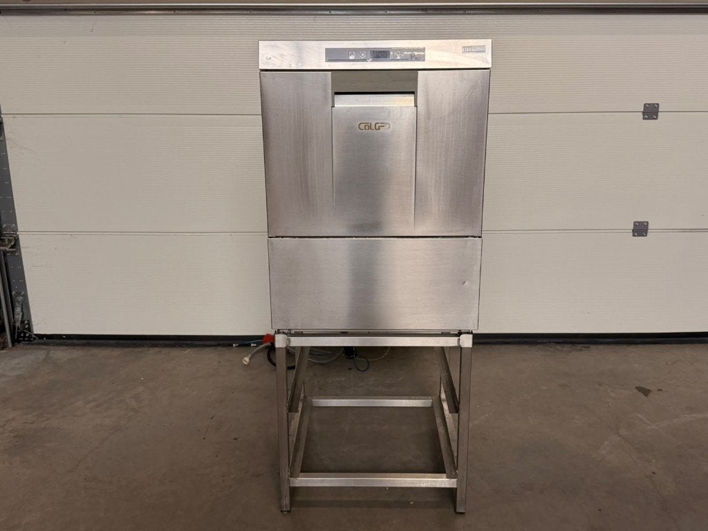 (57) Horeca vaatwasmachine Colged met onderstel., Ophalen