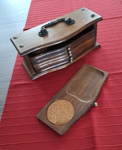 Vintage houten onderzetters met kistje, Bois, Enlèvement ou Envoi, Utilisé, Marron